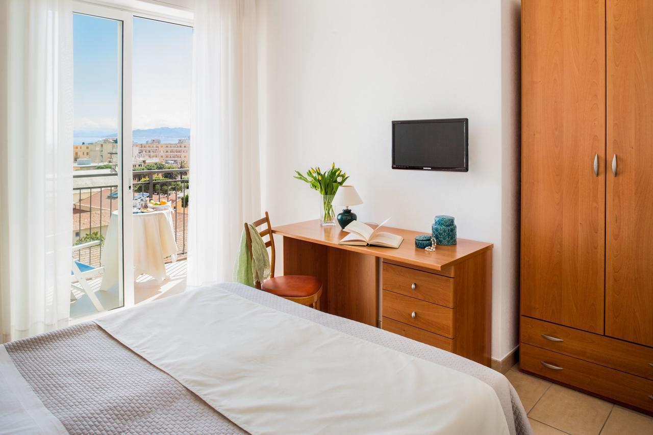 Hotel Europa Финале Лигуре Екстериор снимка